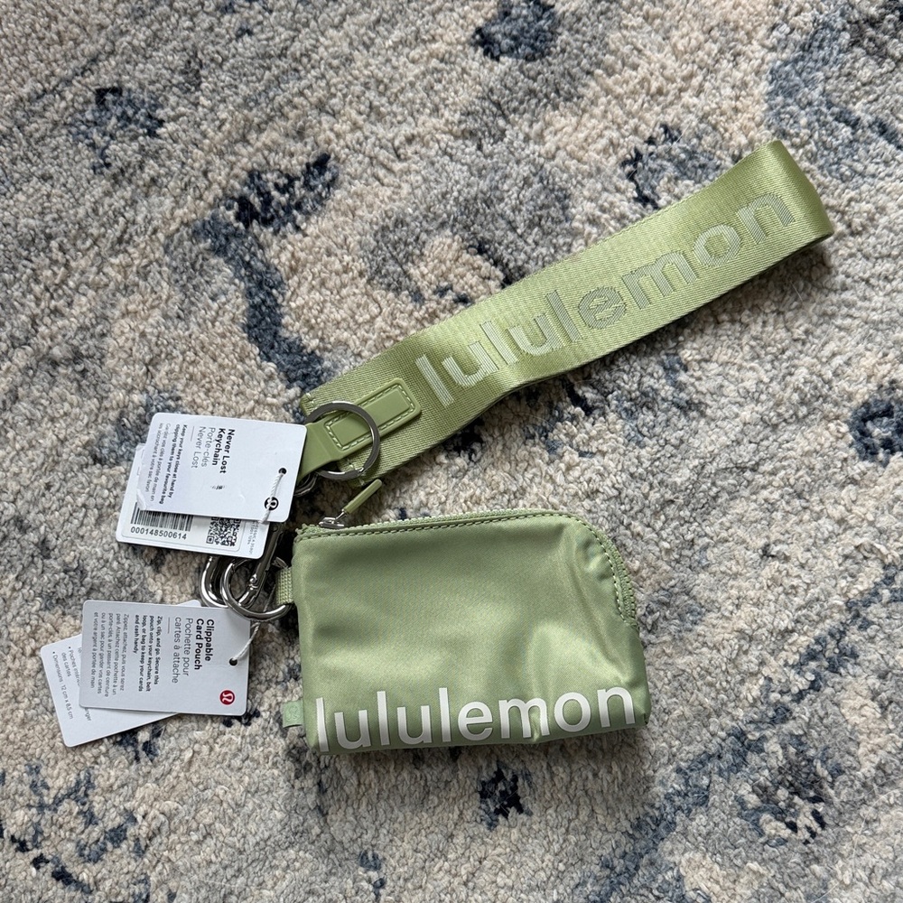 Lululemon Edamame Green Clippable Card Pouch and Never Lost Keychain